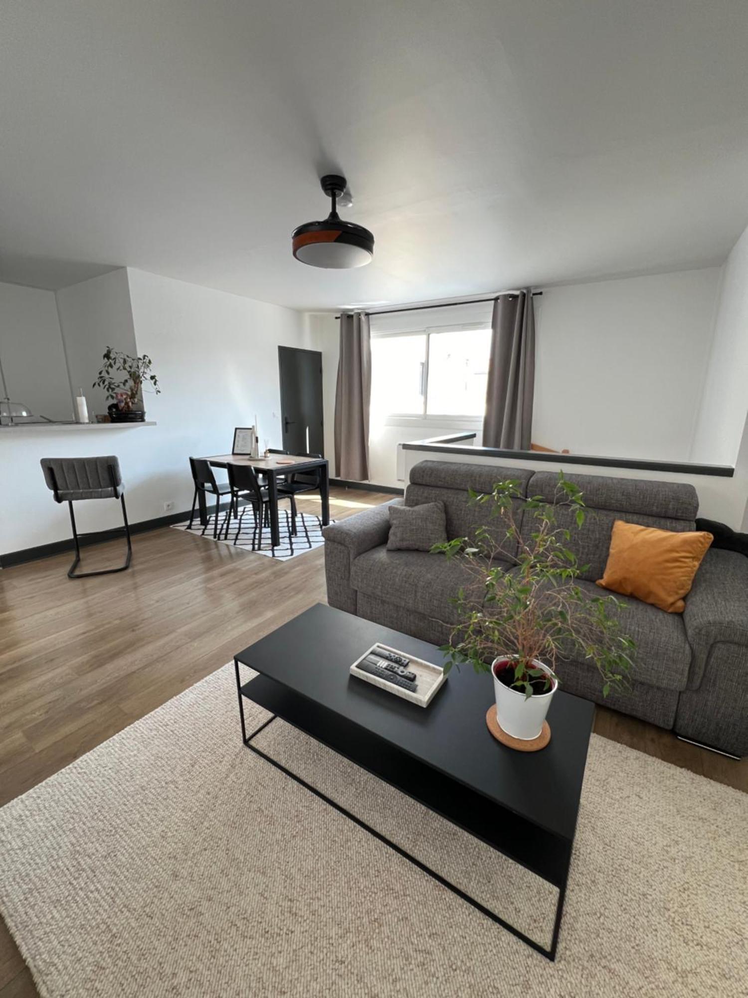 Hyper Centre A 80M Du Vieux Marche, T2 Calme Vue Sur Les Toits Rue Du Minage Apartment La Rochelle  Exterior photo